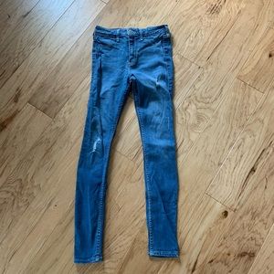 Hollister distressed high rise jeggings